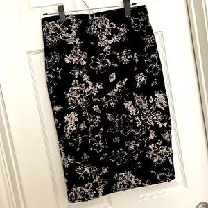 {philosophy} Floral Skirt NWT